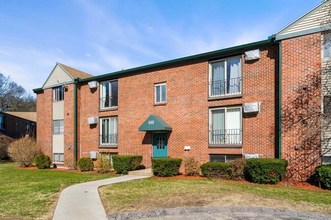 Photo - 132 English Village Rd Unit 304