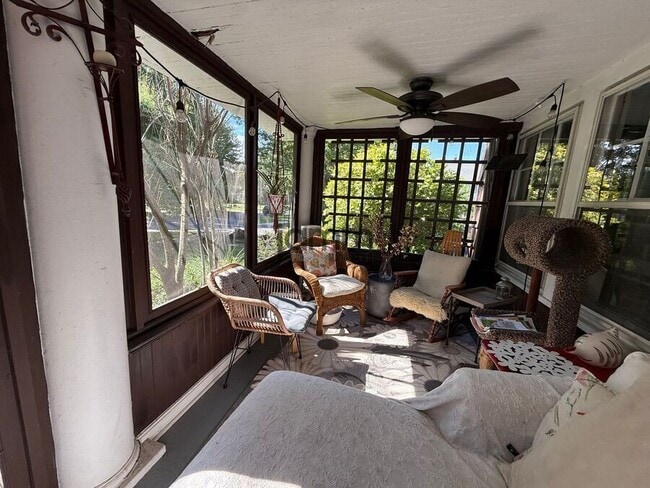 Photo - 2425 Demington Dr