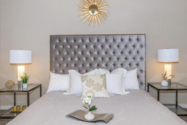 Vantage at McKinney Falls A1 Bedroom