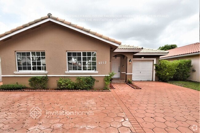 Building Photo - 8757 NW 145th Terrace Rental