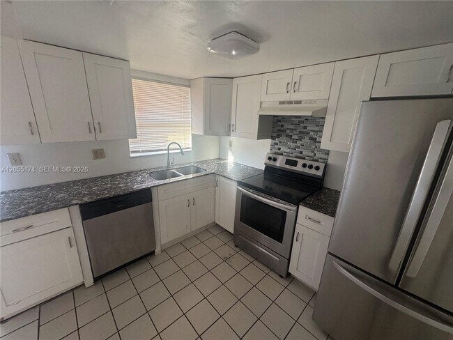 Photo - 2606 NW 52nd Ave Unit D15