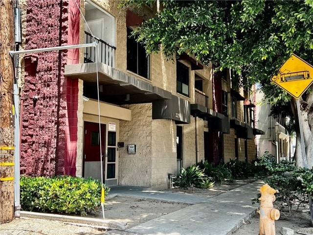 Photo - 225 W 6th St Unit 502