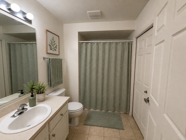 Freedom Crossing Apartments