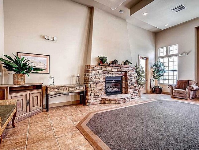 Gated Community Pool,Spa, Fitness, clubhouse - 5855 Valley Dr Condo Unit #2145