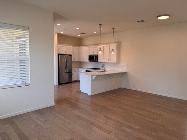Photo - 4389 Natomas Central Dr