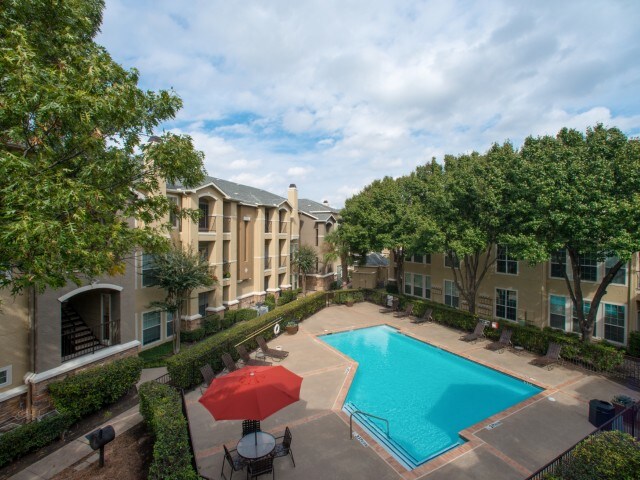 Palencia Apartment Homes For Rent In Dallas Tx Forrent Com