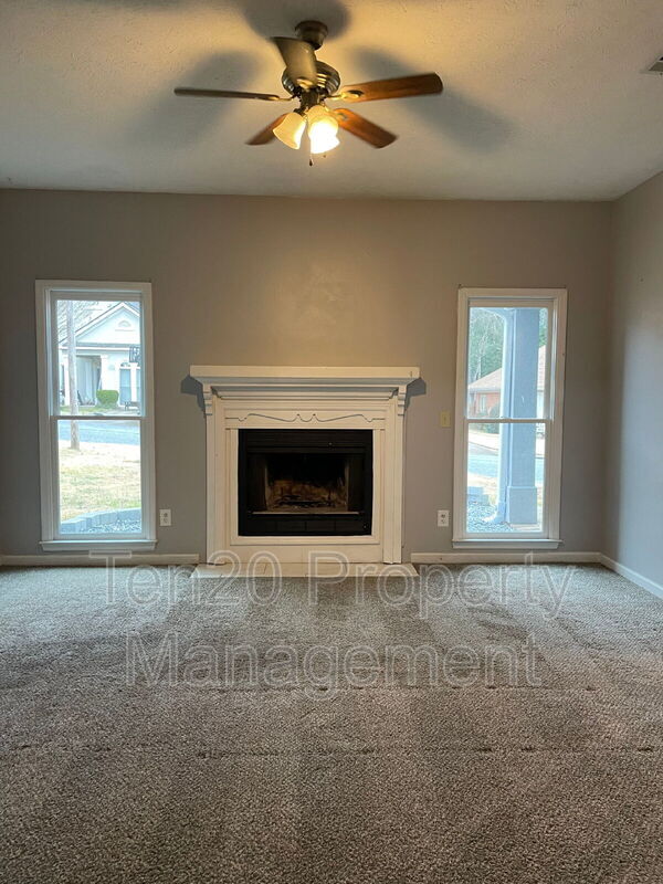 Photo - 326 Hardaway Ct