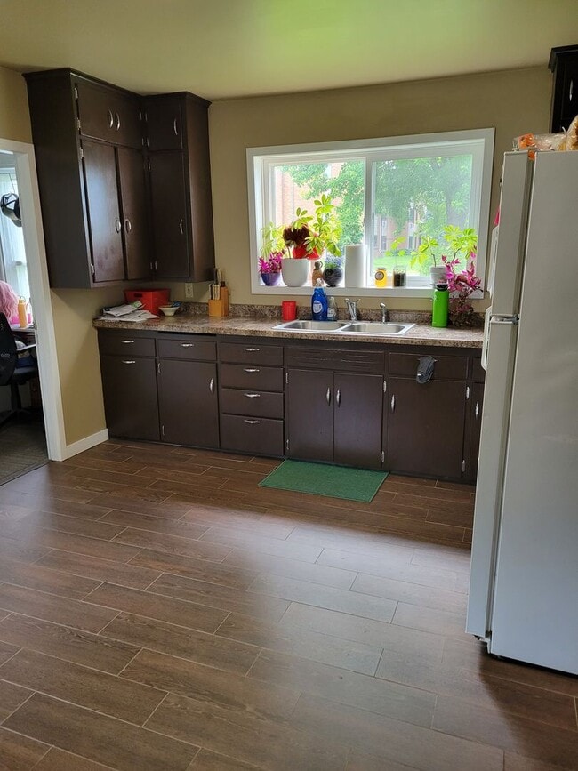 Photo - 234 S 3rd St Unit Main level