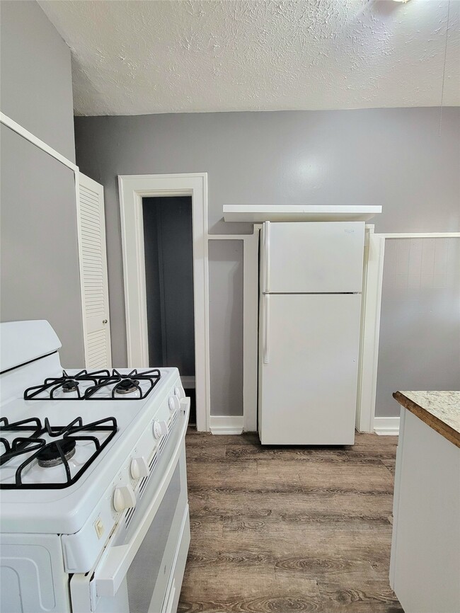 Photo - 1238 Peden St Unit 2