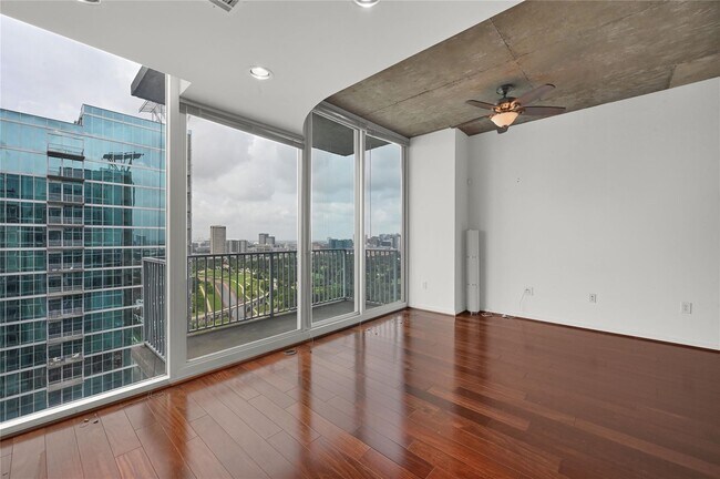 Photo - 5925 Almeda Rd Unit 12516