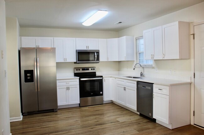 Photo - 1504 Amhearst Ct