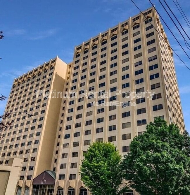 Photo - 2479 Peachtree Rd NE Condo Unit 910