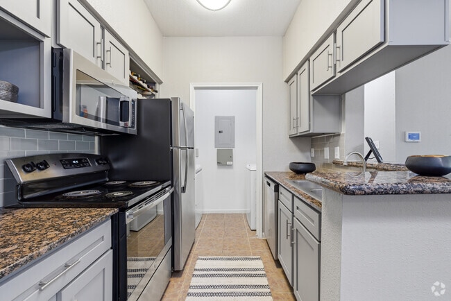 Interior Photo - Kessler Jersey Village