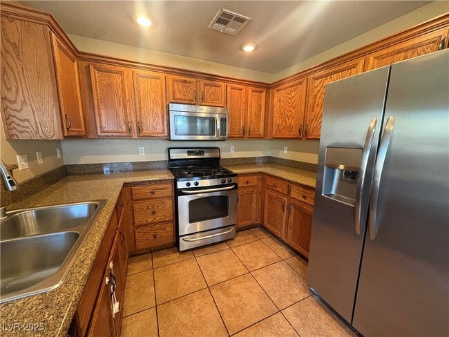 Photo - 8292 Amphora St