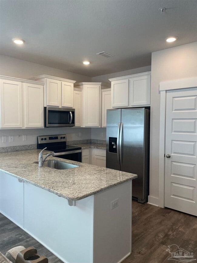 Photo - 1639 Iroquois Ct