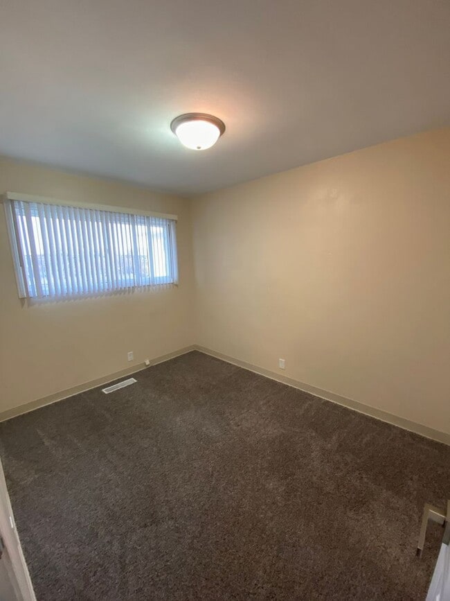 Photo - 405 E Southridge Rd Unit 01