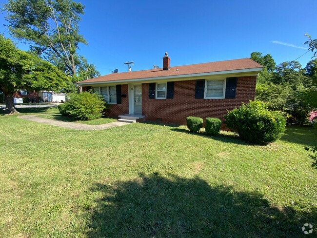 Building Photo - 383 Harden St Rental