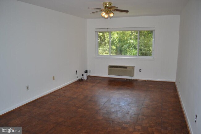 Photo - 650 Brooke Rd Unit B-23