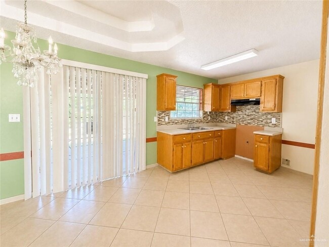 Photo - 6 S Venus Ln