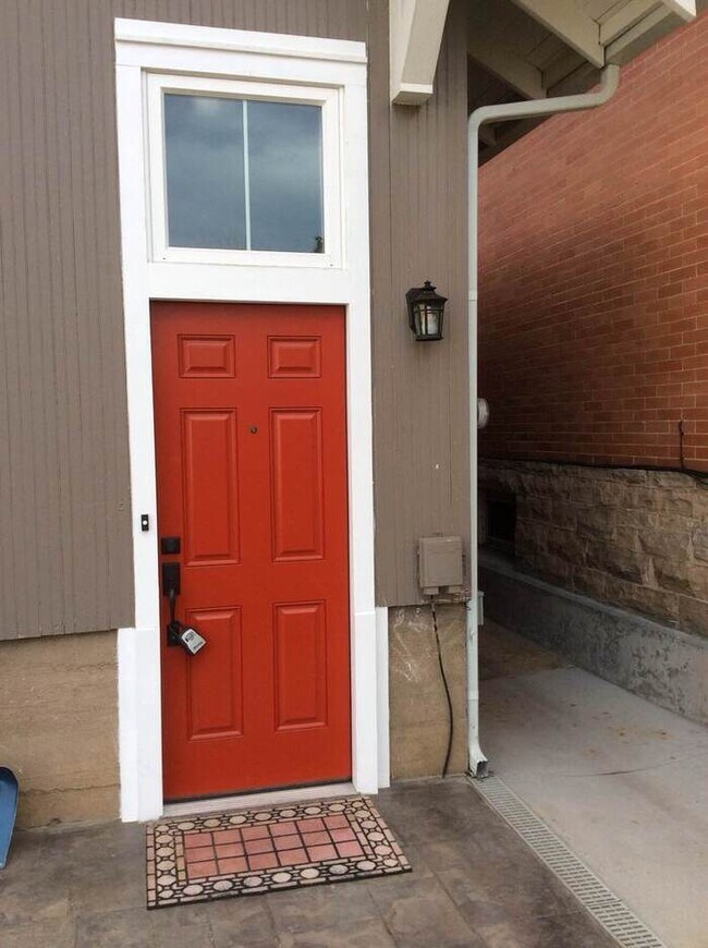 Photo - Beautifully Remodeled 1 Bedroom / 1 Bath Unit in the Heart of Old Town Fort Collins! Water/Sewer ...