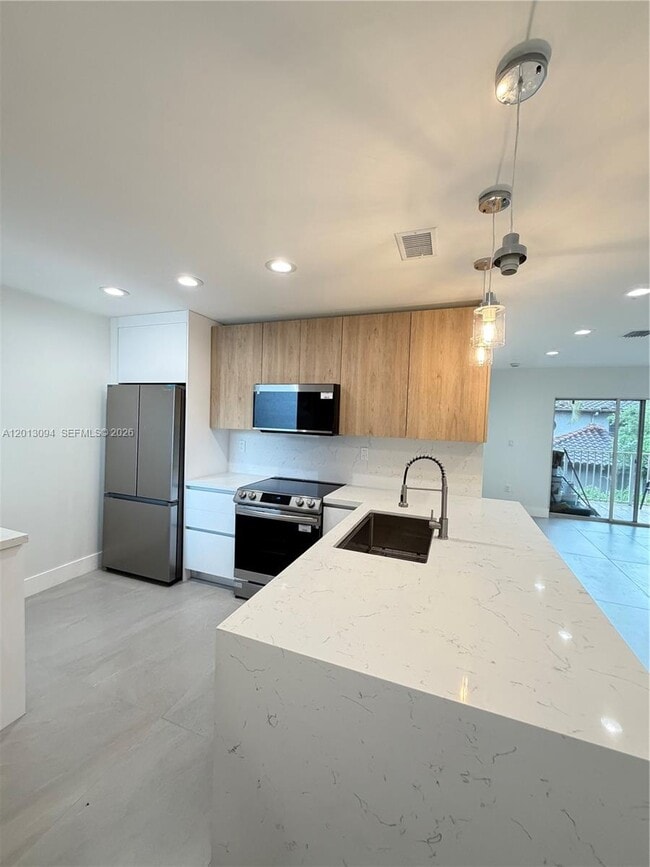 Photo - 4708 NW 114th Ave Unit 204-3