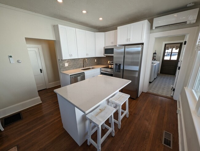 Photo - 28 Woodrow Ave