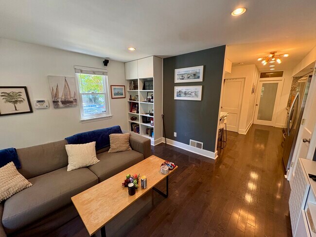 Photo - 131 17th St SE Unit Apt 1