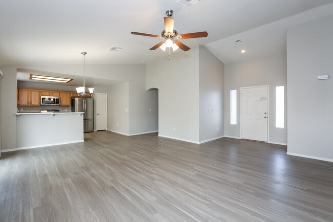 Photo - 206 Honey Locust Dr