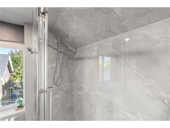 Photo - 2707 Garfield Ave