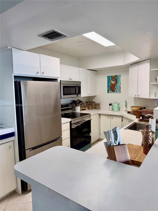 3111 N Ocean Dr Unit 1611