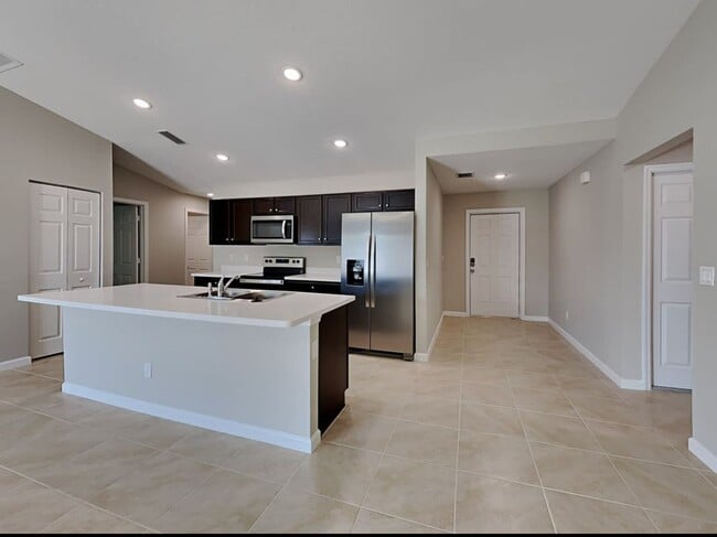 Photo - 2039 SW Trenton Ln