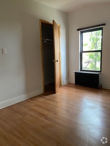 Building Photo - 412 54th St Unit 3 top Rental