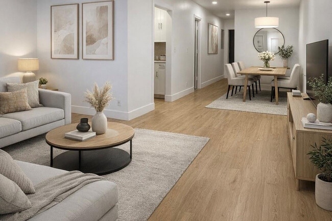 Building Photo - 1142 NE 4th Ave Unit 3