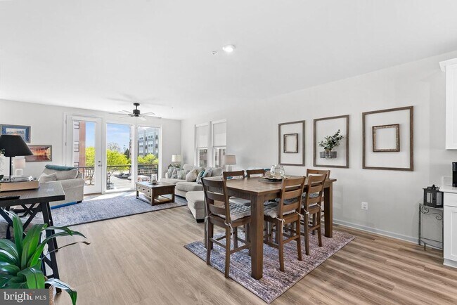 Photo - 2612 Neabsco Common Pl