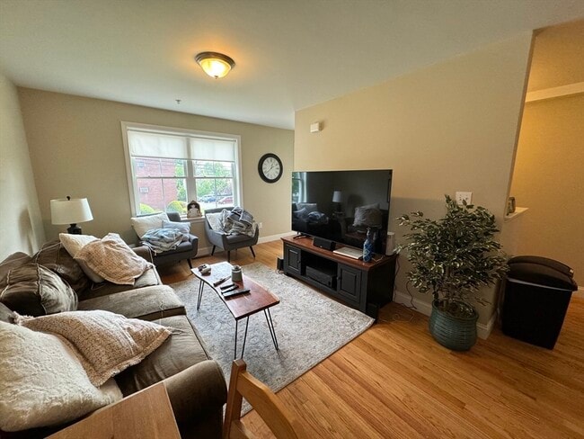 Photo - 159 Summer St