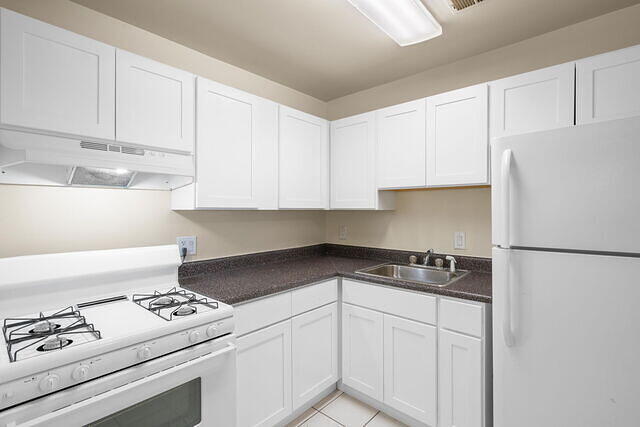 Photo - 211 West Street Apartments
