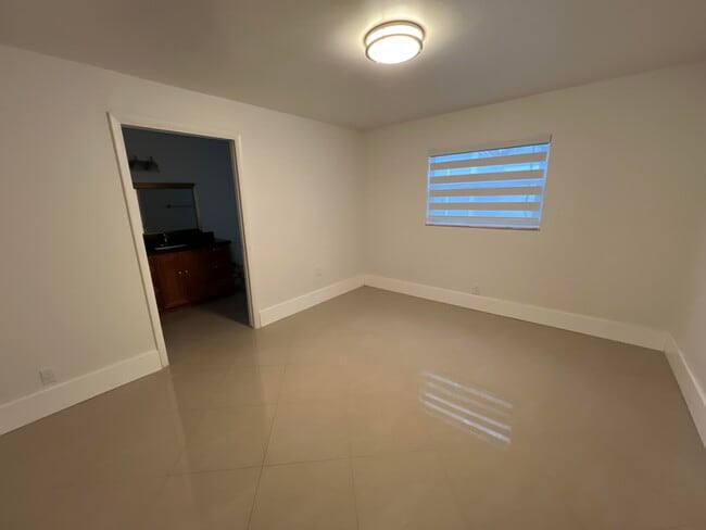 Photo - 115 SW 34th Ave