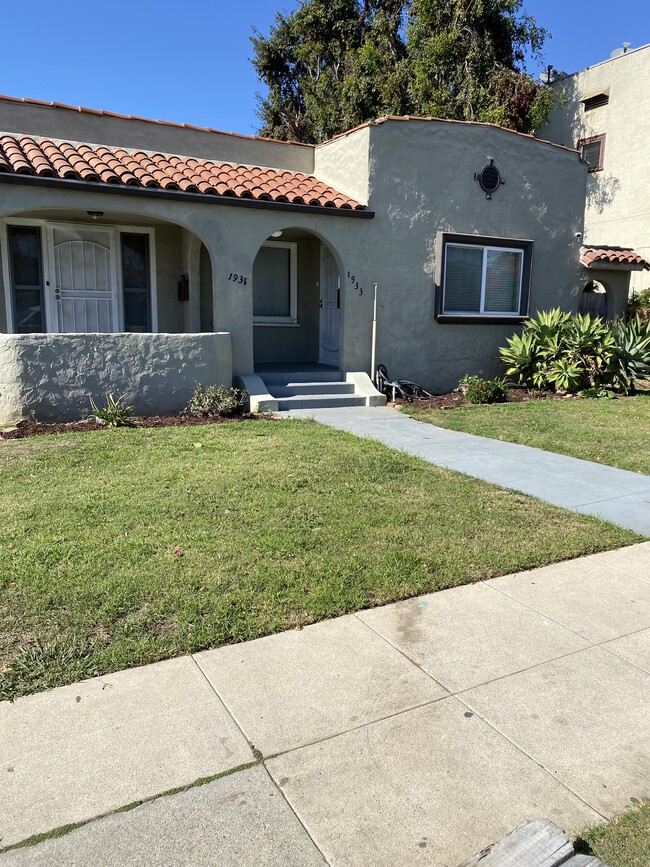 front yard - 1933 Claudina Ave Apartments Unit 1933 Claudina Avenue