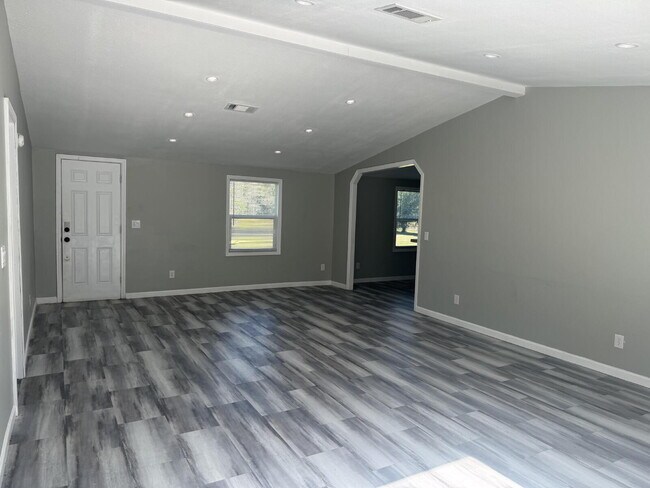 Photo - Discover peaceful country living