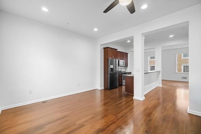 Photo - 205 Roosevelt Dr Unidad 205