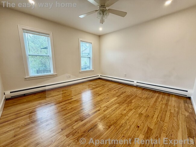 Photo - 17 Oxford St Unit #1