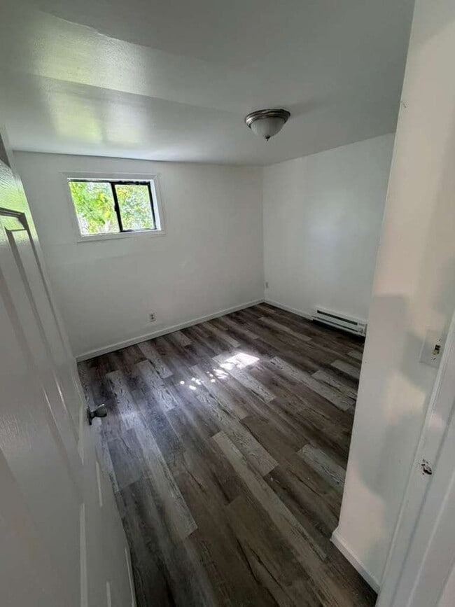 Photo - 208 Utica St Unit 3