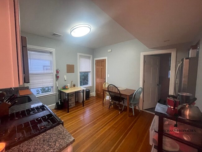 Photo - 7 Denby Rd Unit 3