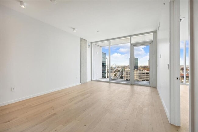 Photo - 313 W 17th St Unit 1502