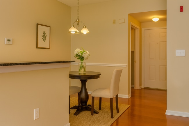 Photo - Capri at Hunters Creek - 2 WEEKS RENT FREE... Unit 914