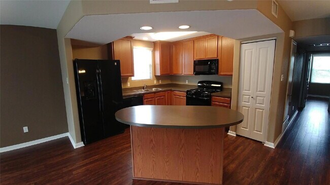 Photo - 112 Rush Haven