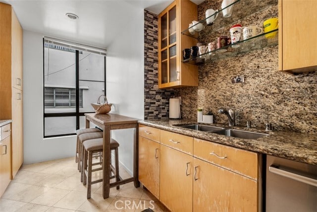 Building Photo - 450 N Oakhurst Dr Unit 304 Rental