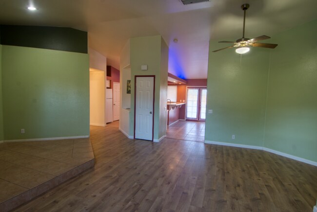 Photo - 72548 Sunnyslope Dr