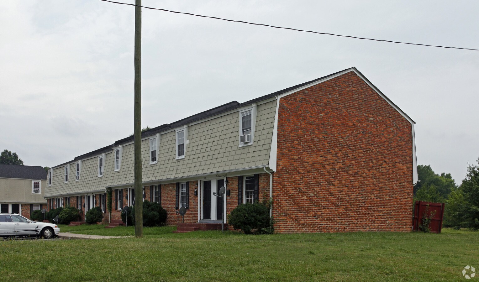 London Square Apartments - London Square Apartments