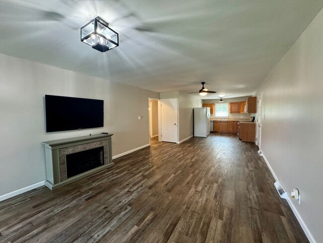 Photo - Well maintained 3-bedroom 1.5-bathroom ran...